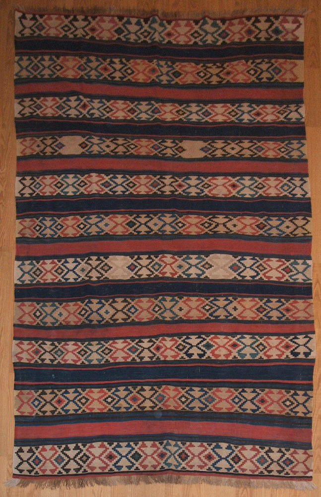 kilim 136.jpg